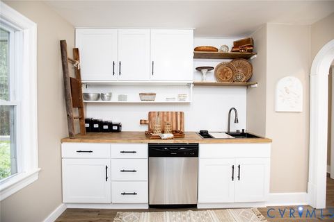 Tiny photo for 3153 Third Street, Farmville, VA 23901 (MLS # 2602644)