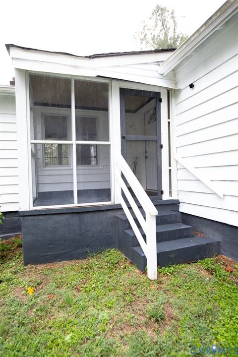 Tiny photo for 3153 Third Street, Farmville, VA 23901 (MLS # 2602644)