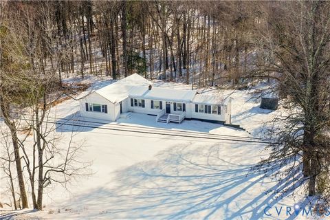 Tiny photo for 3153 Third Street, Farmville, VA 23901 (MLS # 2602644)