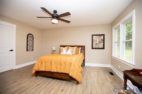 Tiny photo for 3153 Third Street, Farmville, VA 23901 (MLS # 2602644)