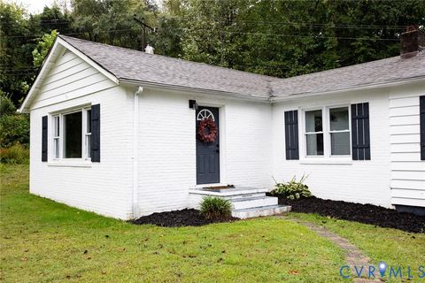Tiny photo for 3153 Third Street, Farmville, VA 23901 (MLS # 2602644)