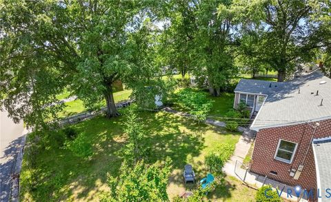 Tiny photo for 401 7th Street, Blackstone, VA 23824 (MLS # 2614563)