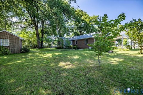 Tiny photo for 401 7th Street, Blackstone, VA 23824 (MLS # 2614563)