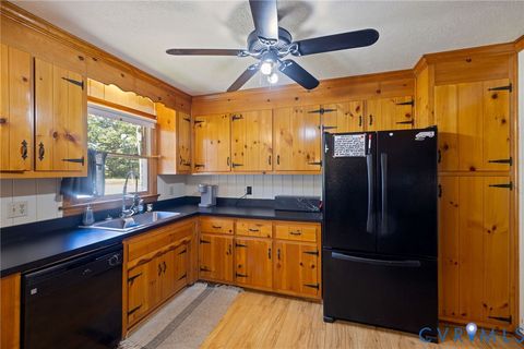 Tiny photo for 401 7th Street, Blackstone, VA 23824 (MLS # 2614563)