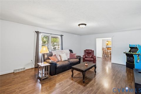 Tiny photo for 401 7th Street, Blackstone, VA 23824 (MLS # 2614563)