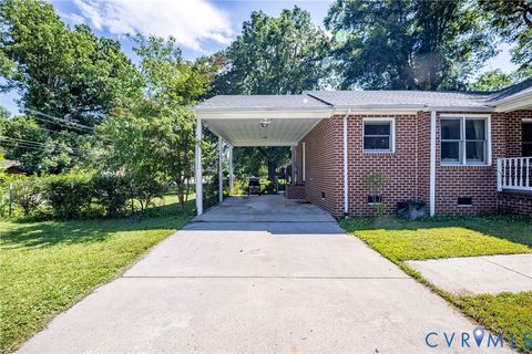 Tiny photo for 401 7th Street, Blackstone, VA 23824 (MLS # 2614563)