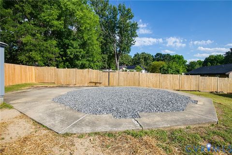 Tiny photo for 410 Gould Avenue, Colonial Heights, VA 23834 (MLS # 2613368)