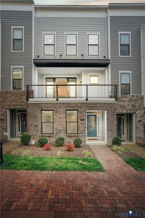 Photo of 14 Shiplock Row, Henrico, VA 23231 (MLS # 2600075)