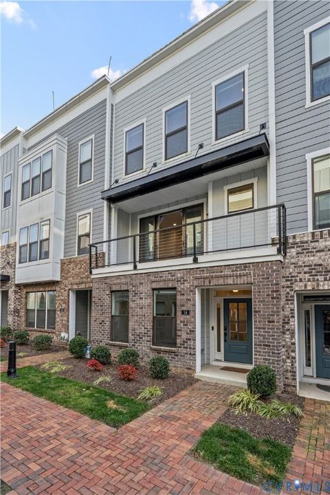 Photo of 14 Shiplock Row, Henrico, VA 23231 (MLS # 2600075)