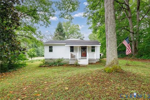 Photo of 12326 Willow Pond Lane, Hanover, VA 23005 (MLS # 2612677)