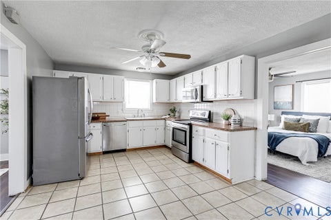 Tiny photo for 210 E 13th Street, Richmond, VA 23224 (MLS # 2627446)