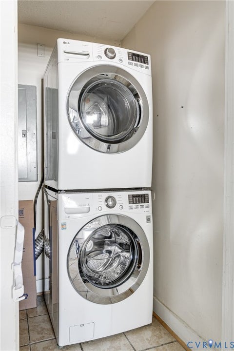 Tiny photo for 210 E 13th Street, Richmond, VA 23224 (MLS # 2627446)