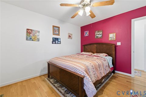 Tiny photo for 15900 Nobles Road, Disputanta, VA 23842 (MLS # 2530088)