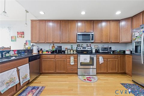 Tiny photo for 15900 Nobles Road, Disputanta, VA 23842 (MLS # 2530088)