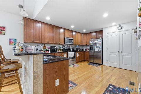 Tiny photo for 15900 Nobles Road, Disputanta, VA 23842 (MLS # 2530088)