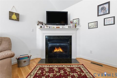 Tiny photo for 15900 Nobles Road, Disputanta, VA 23842 (MLS # 2530088)