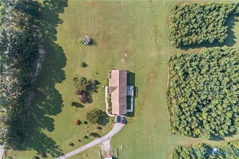 Tiny photo for 15900 Nobles Road, Disputanta, VA 23842 (MLS # 2530088)