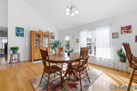 Tiny photo for 15900 Nobles Road, Disputanta, VA 23842 (MLS # 2530088)