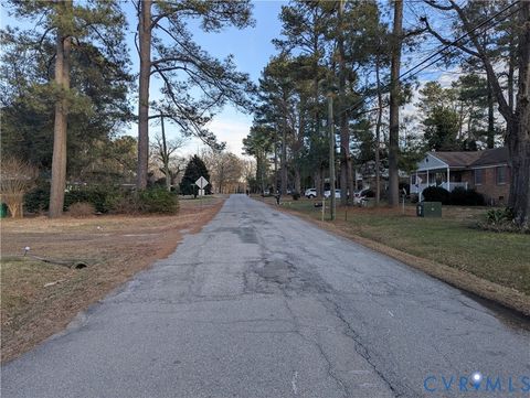 Tiny photo for 519 Oak Hill Road, Petersburg, VA 23805 (MLS # 2533654)