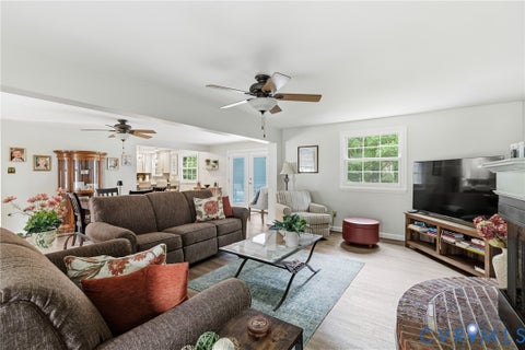 Tiny photo for 220 Huntington Road, Colonial Heights, VA 23834 (MLS # 2620011)