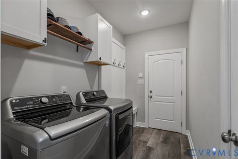 Tiny photo for 9081 Deerlake Drive, New Kent, VA 23124 (MLS # 2620194)