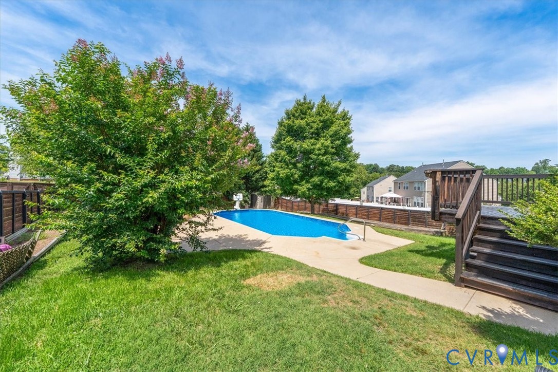 13206 Stockleigh