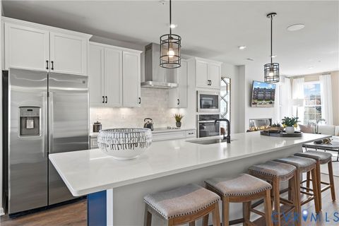 Tiny photo for 13216 Brattice Loop, Midlothian, VA 23114 (MLS # 2611131)