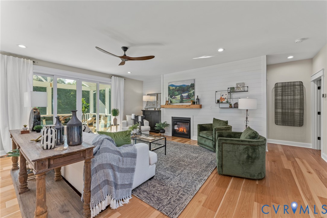 1319 Sparrows song Drive