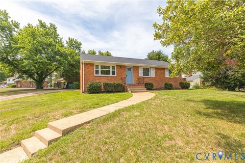 Photo of 2807 London Court, Glen Allen, VA 23060 (MLS # 2614125)