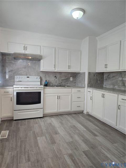 Tiny photo for 204 N Grove Avenue, Henrico, VA 23075 (MLS # 2608933)