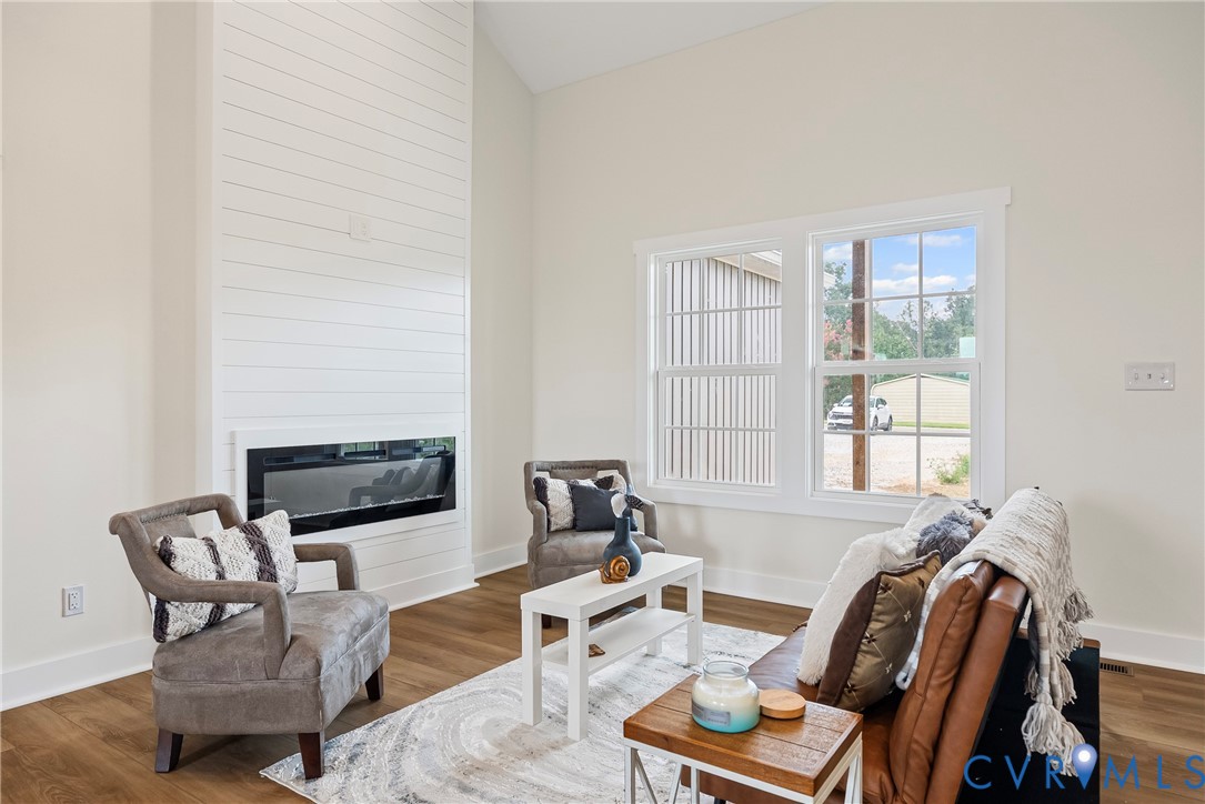 716 Pine Harbour Drive