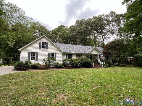Photo of 132 Schooner Lane, Mathews, VA 23109 (MLS # 2620559)