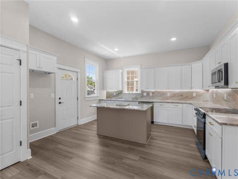 Tiny photo for 2615 Barton Avenue, Richmond, VA 23222 (MLS # 2621779)