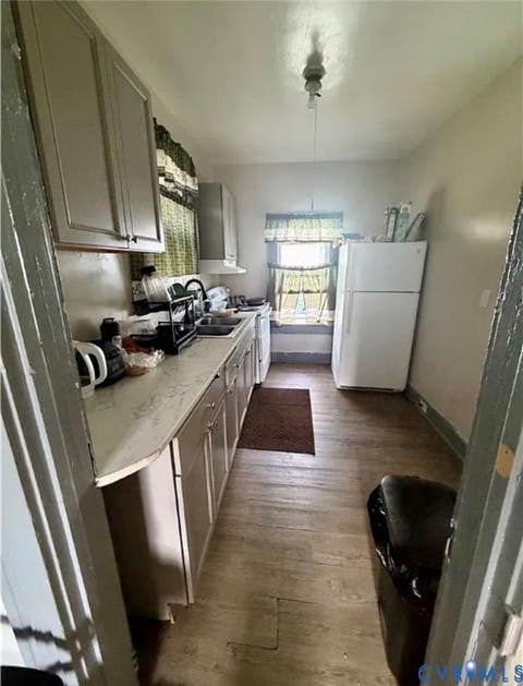 Tiny photo for 215 Saint Andrew Street, Petersburg, VA 23803 (MLS # 2620319)