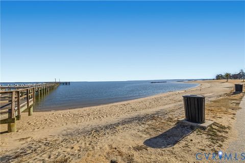 Tiny photo for 100 Taylor Street #302, Colonial Beach, VA 22443 (MLS # 2533482)