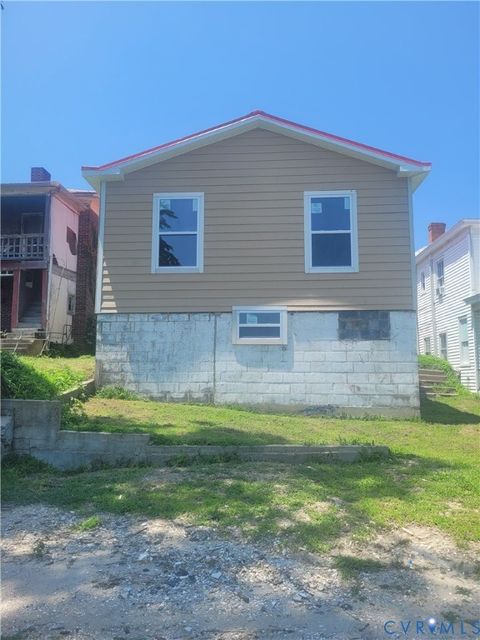 Tiny photo for 107 S Jefferson Street, Petersburg, VA 23803 (MLS # 2617887)