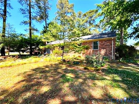 Tiny photo for 106 Windmere Drive, Colonial Heights, VA 23834 (MLS # 2612737)