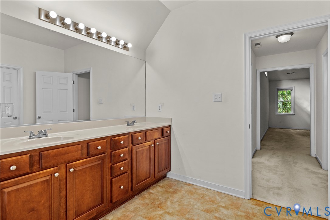 Midlothian, Virginia 23112, United States, 4 Bedrooms Bedrooms, ,3 BathroomsBathrooms,Residential,Active,222013