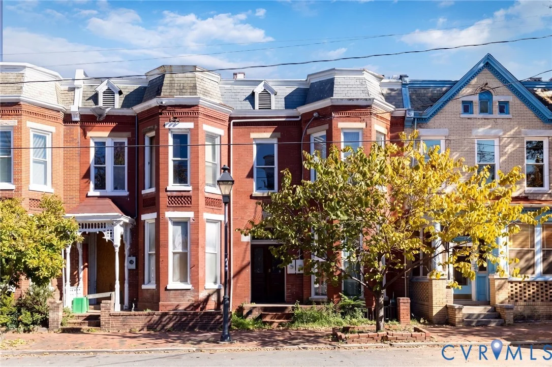 908 W Clay Street