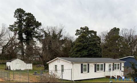 Photo of 501 W 3rd Street, Chase City, VA 23924 (MLS # 2532978)