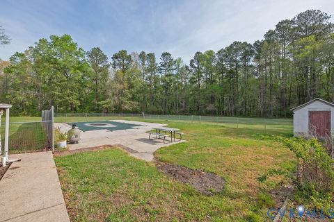 Tiny photo for 13609 Old Stage Road, Dinwiddie, VA 23841 (MLS # 2609693)