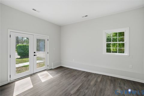 Tiny photo for 2205 Dublin Street, Hopewell, VA 23860 (MLS # 2608129)