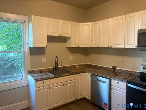 Tiny photo for 1514 Perry Street, Richmond, VA 23224 (MLS # 2627740)