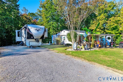 Tiny photo for 489 James River Overview, Spring Grove, VA 23881 (MLS # 2629231)