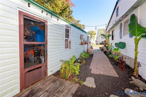 Tiny photo for 489 James River Overview, Spring Grove, VA 23881 (MLS # 2629231)