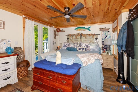 Tiny photo for 489 James River Overview, Spring Grove, VA 23881 (MLS # 2629231)