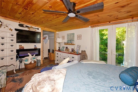 Tiny photo for 489 James River Overview, Spring Grove, VA 23881 (MLS # 2629231)