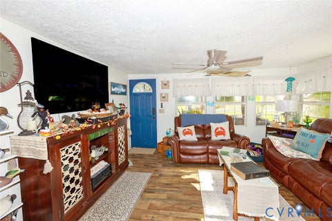 Tiny photo for 489 James River Overview, Spring Grove, VA 23881 (MLS # 2629231)
