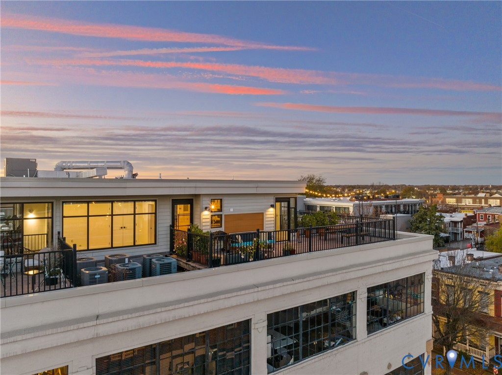 101 W Marshall Street U46