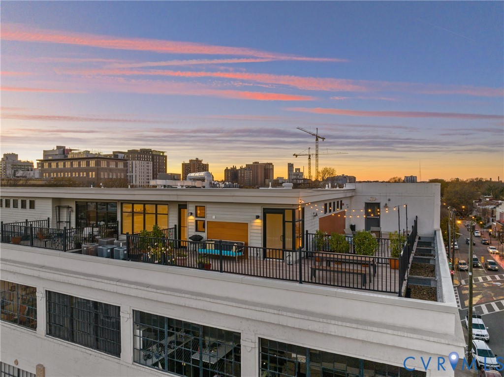 101 W Marshall Street U46